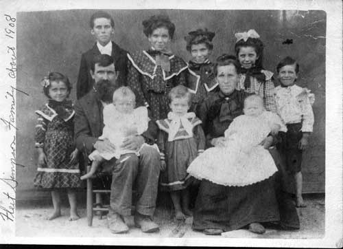 Fleete and Millie Simpson's family - 1908