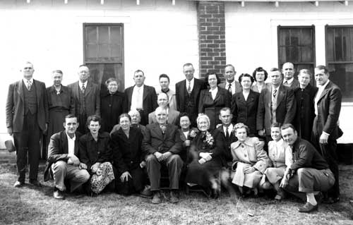 Fleet and Millie Simpson's family.